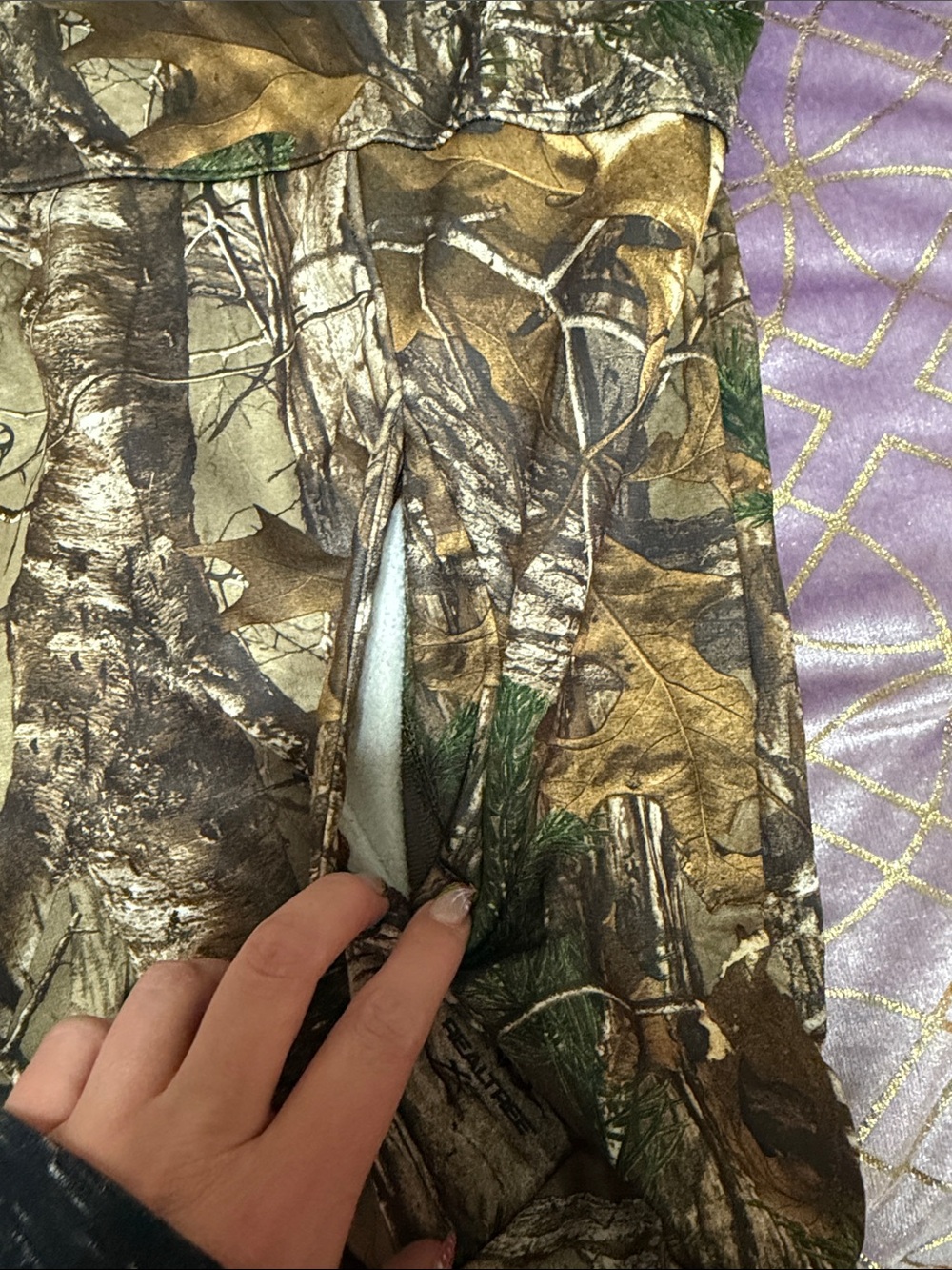 Mens UA Camo Hoodie - Realtree-Style Brown/Green - Picture 6 of 7